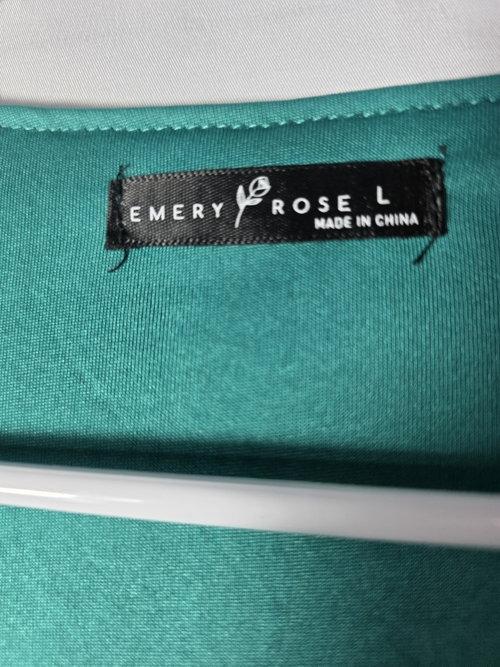 Emerald Sequin V-Neck Blouse by Emery Rose Large Like New Sequin Long Sleeve - Picture 2 of 4